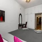 Golden Apartments Warsaw - Huge Comfortable 4 Bedrooms Apartment - Old Town - Freta