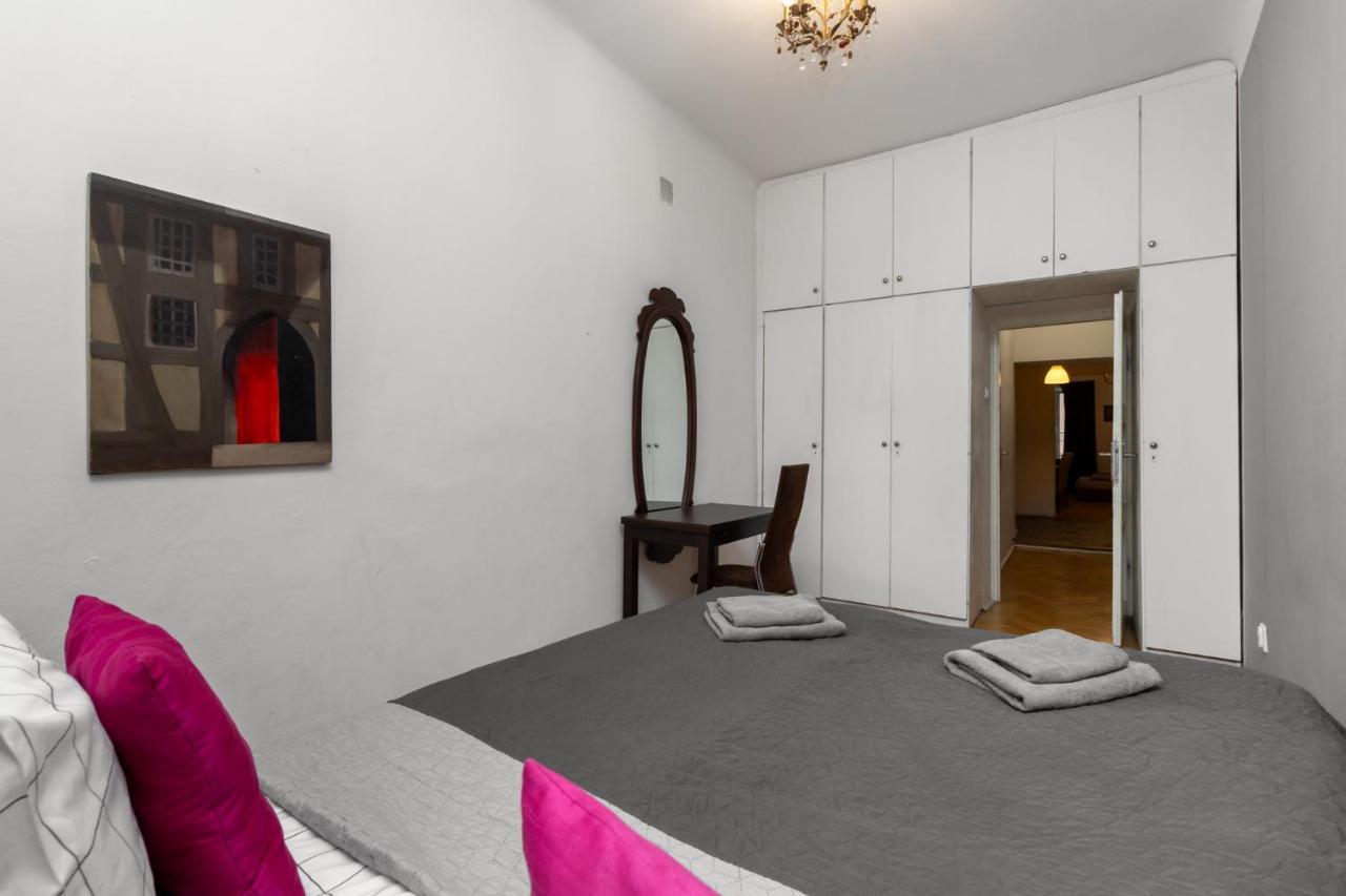 Golden - Huge Comfortable 4 Bedrooms - Old Town - Freta Apartament *